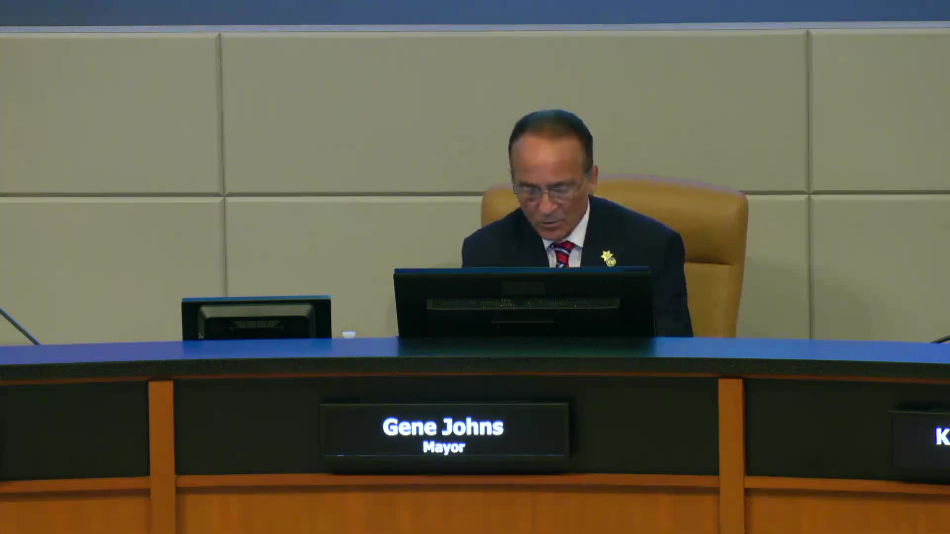 Laguna Niguel honors outgoing Mayor Ray Genoway; council highlights year of projects and upcoming holiday events