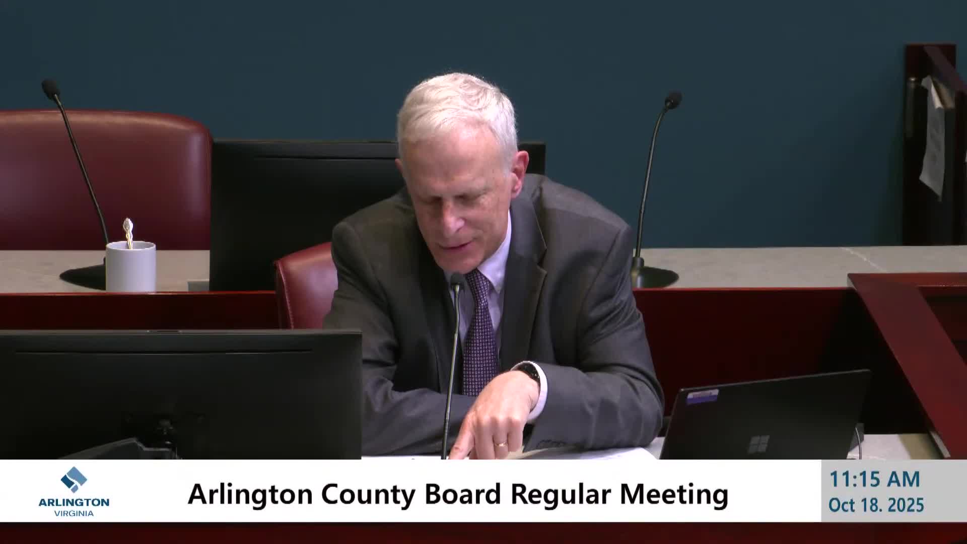 Arlington board votes to advertise changes to trespass-towing rules, orders study of fair-market towing rates