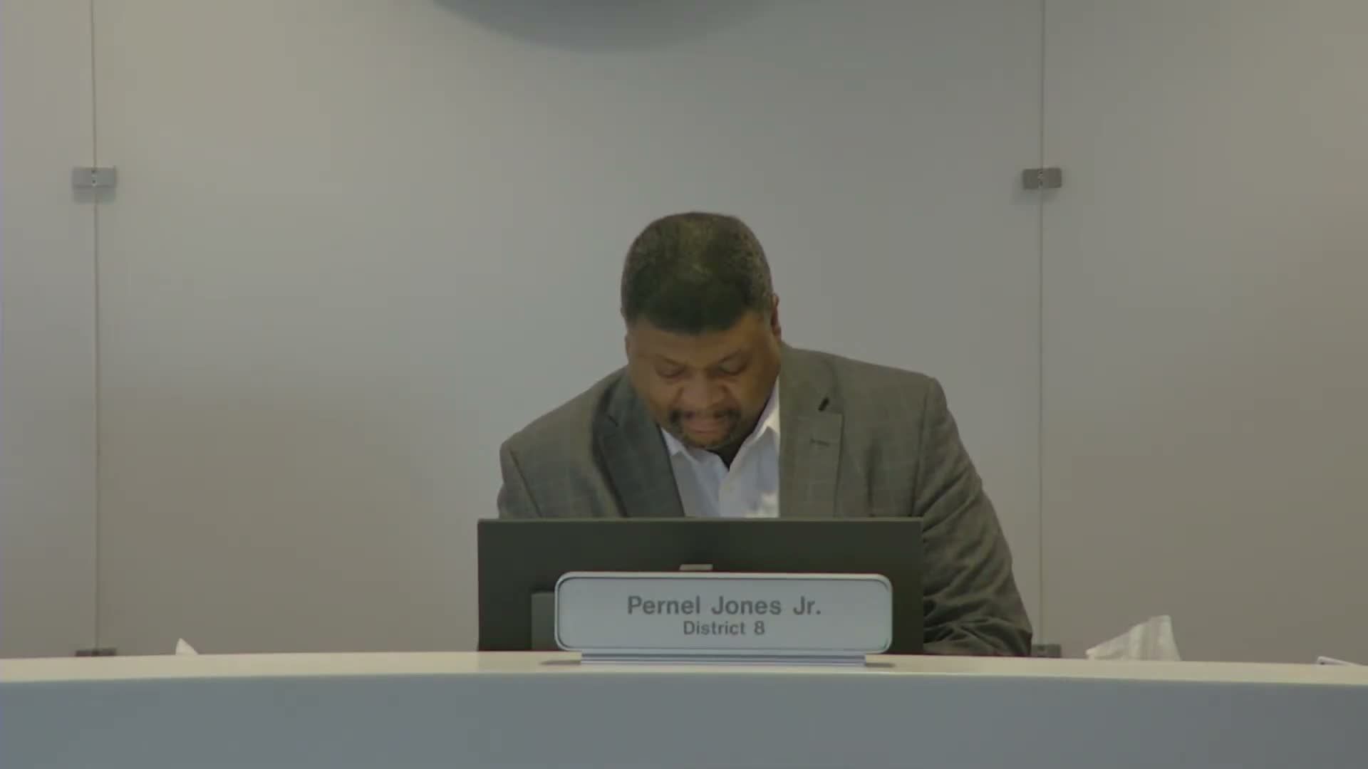 Committee approves small extension to Lee Road reconstruction to connect waterline