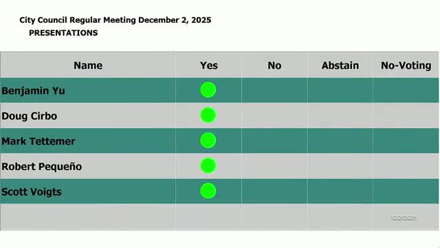 Lake Forest council recognizes community heroes, honors Halloween contest winner and fields public complaints over honors and business licensing