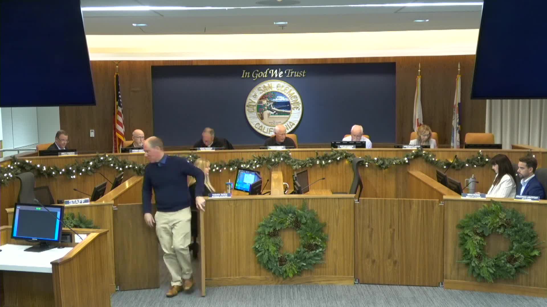 Planning Commission reviews geologic hazards report for Local Coastal Program; staff seeks public and specialist feedback