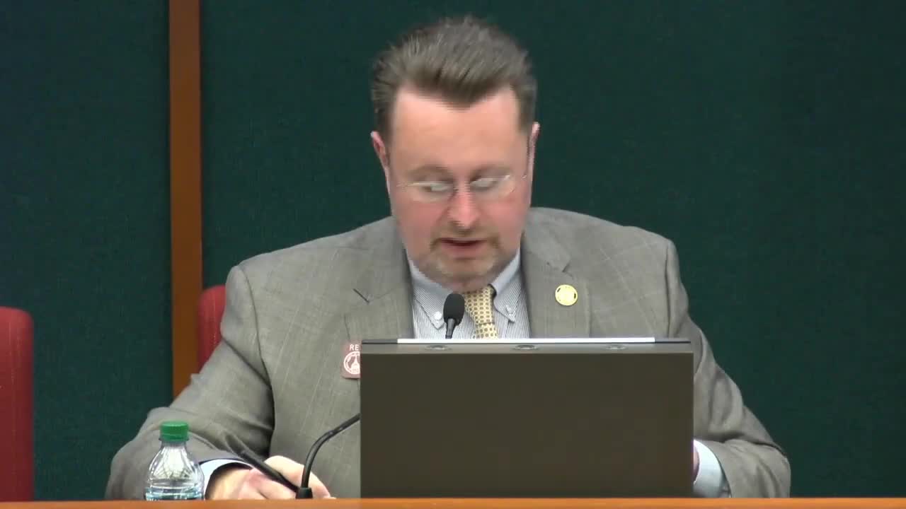 Committee advances bill to combine state and federal long-range transportation plans