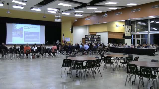 Consultant warns EAST CENTRAL ISD could need dozens of new seats; outlines phased school openings tied to housing growth