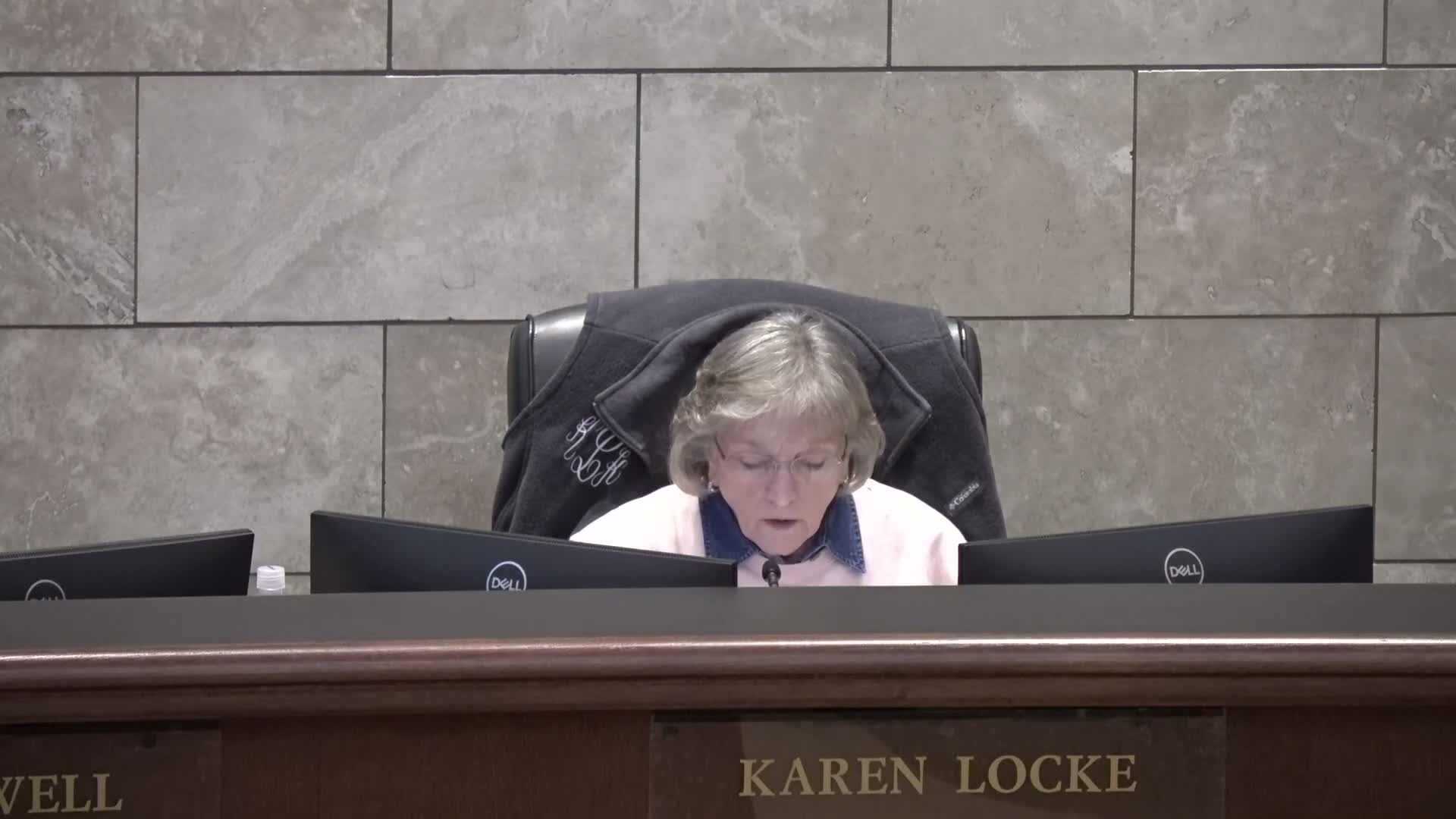 Planning commission approves reduced landscaping buffer for restaurant site at 2290 S. Simmons Freeway