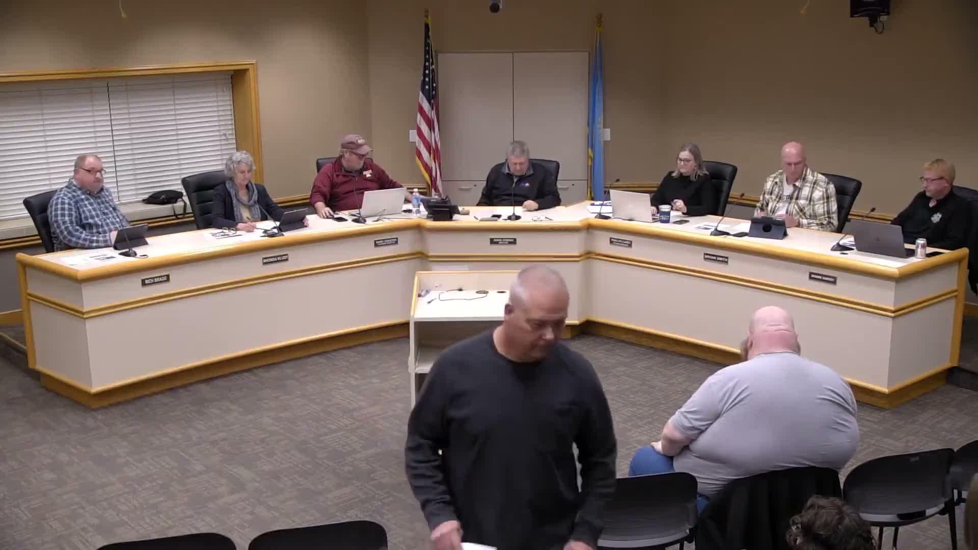 After Banner Associates presentation, commission defers vote on water and sewer rate changes to next Monday