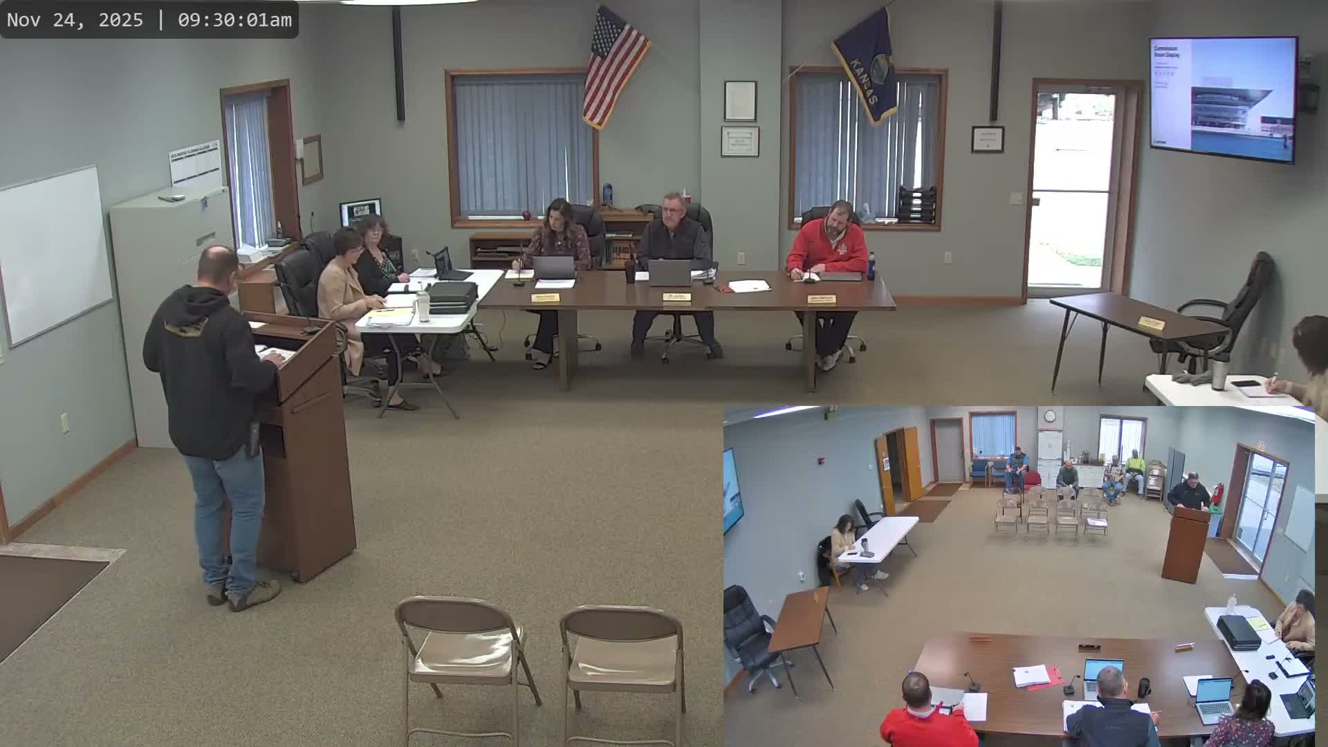 Linn County commissioners approve four probationary firefighter hires