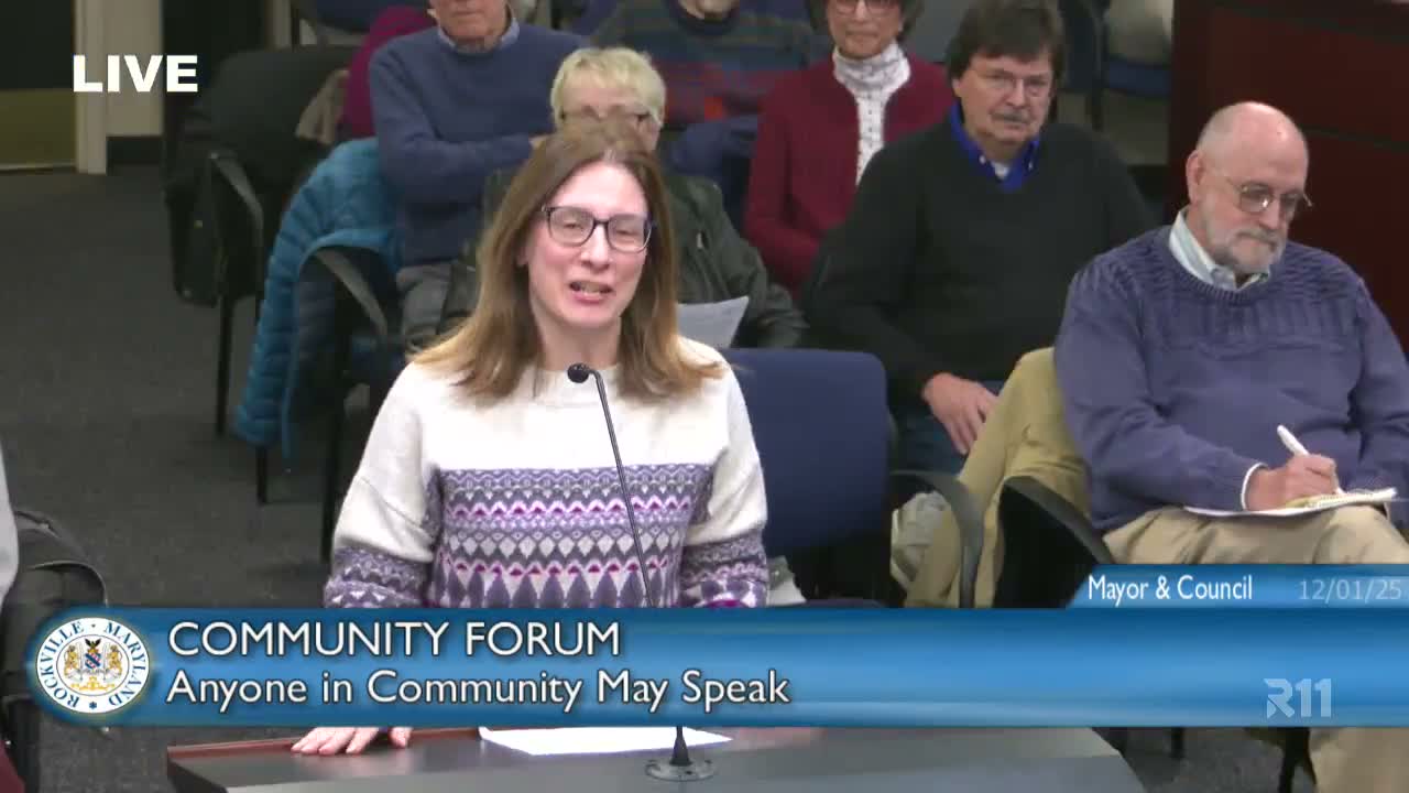 Residents call for change to Rockville fencing rules; council asks staff to study 'deer mesh'