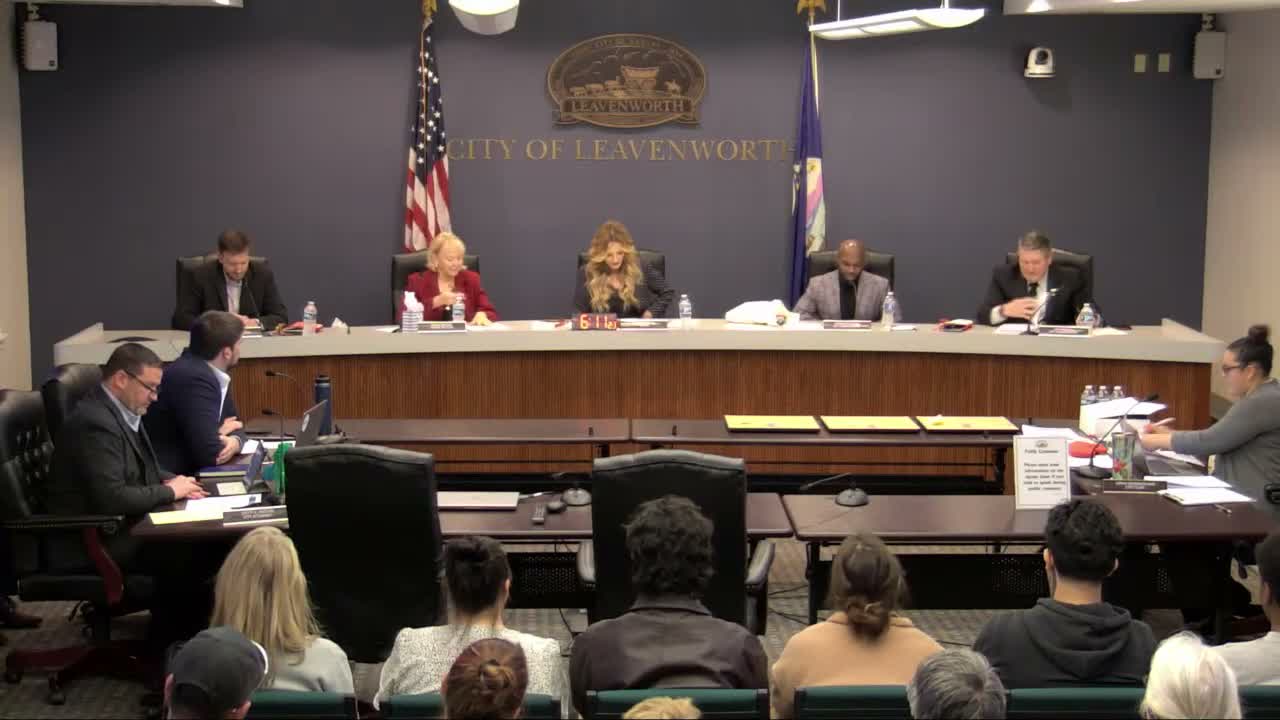 Leavenworth commission approves routine ordinances, appointments, insurance renewal, and multiple contracts
