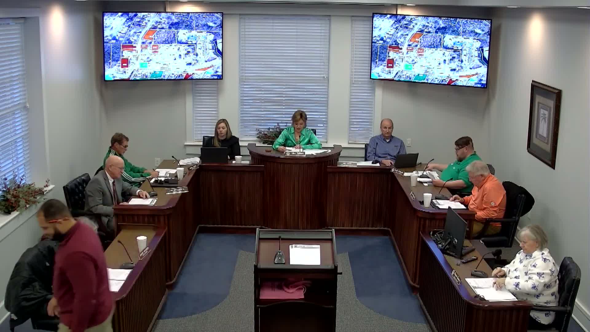 Easley council debates limited program to allow nonprofit hens for educational and therapeutic uses