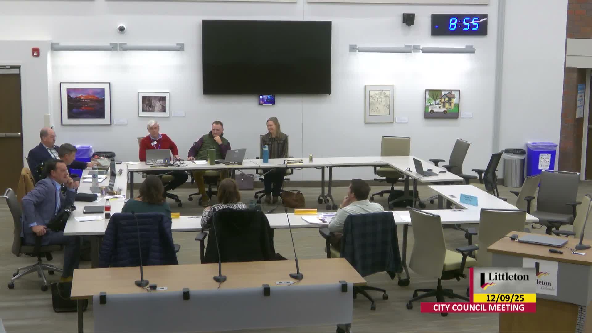 Littleton City Council votes 7-0 to enter executive session for legal advice, reports no action taken