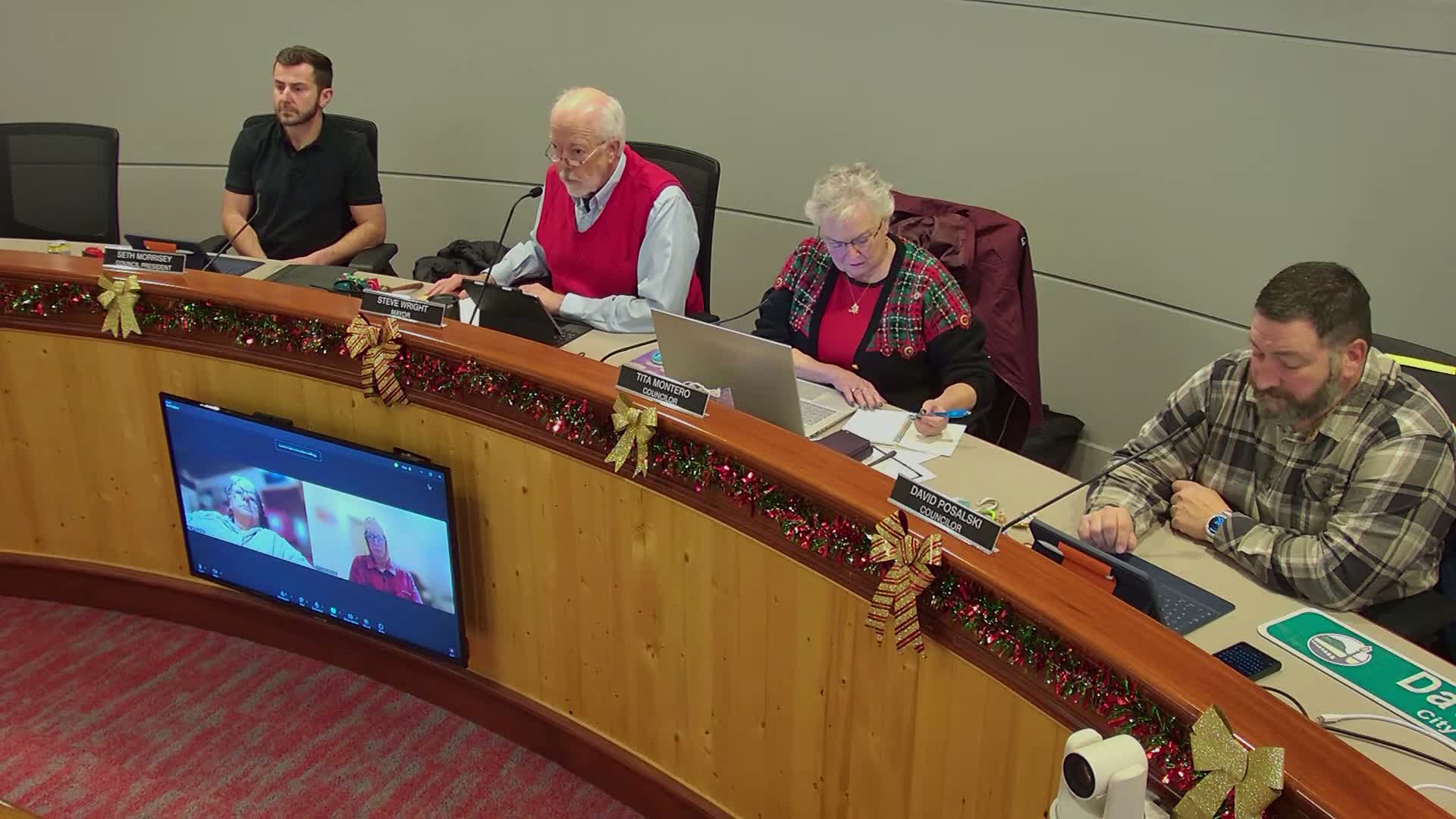 Residents urge Seaside council to act after reported ICE detentions; calls for protections and outreach