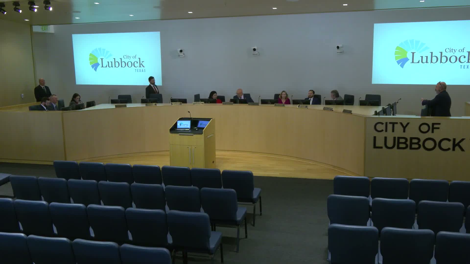 Lubbock City Council recesses into executive session; approves minutes and consent agenda