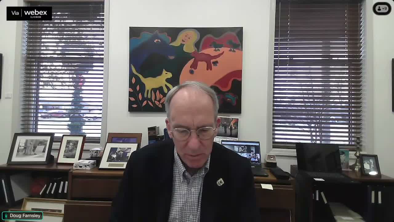 Mayor previews golf‑cart ordinance and announces Craigmile award for Linda Knox