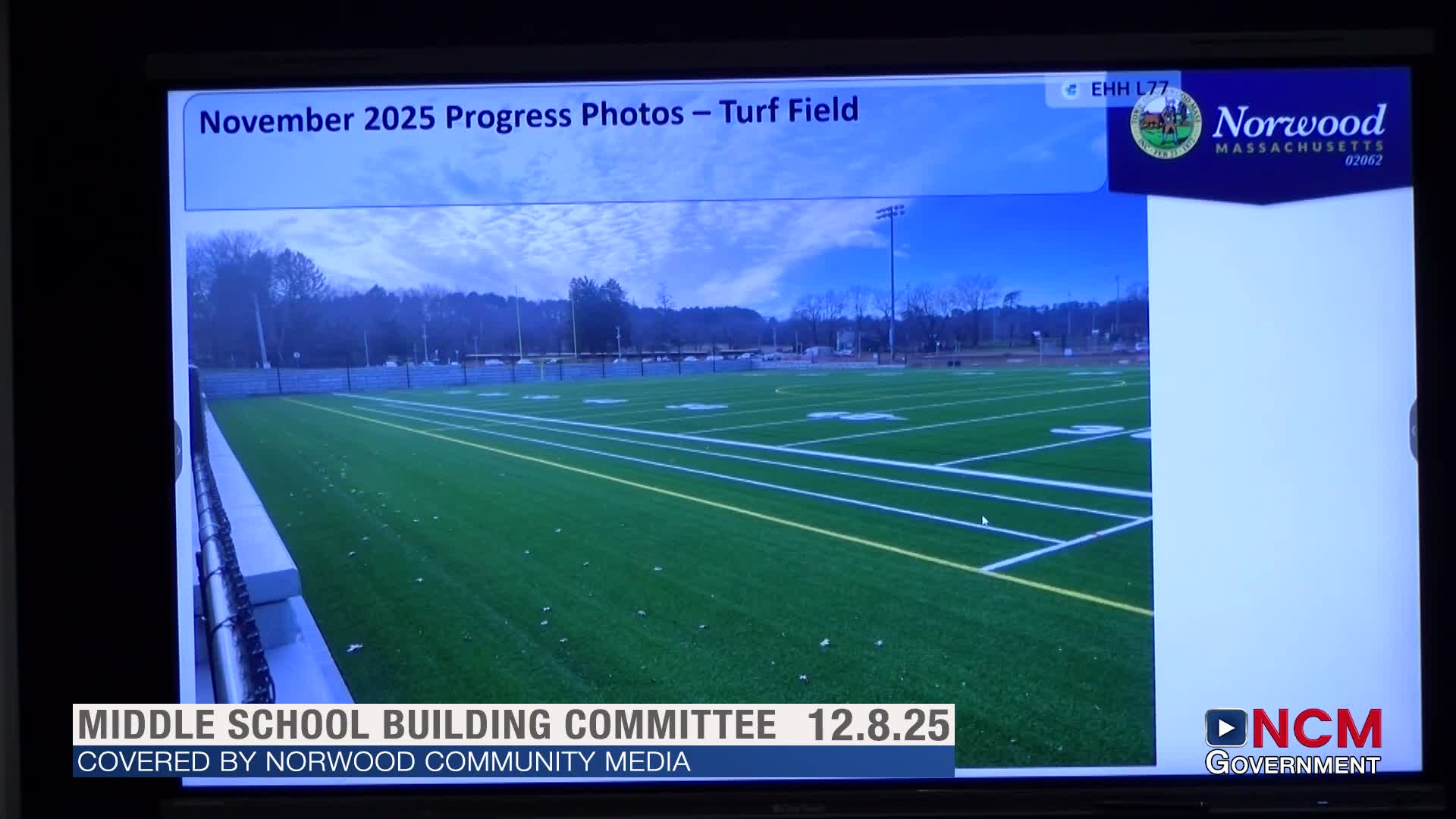 Norwood committee votes to install permanent wall padding at Philip Oakley Middle School field