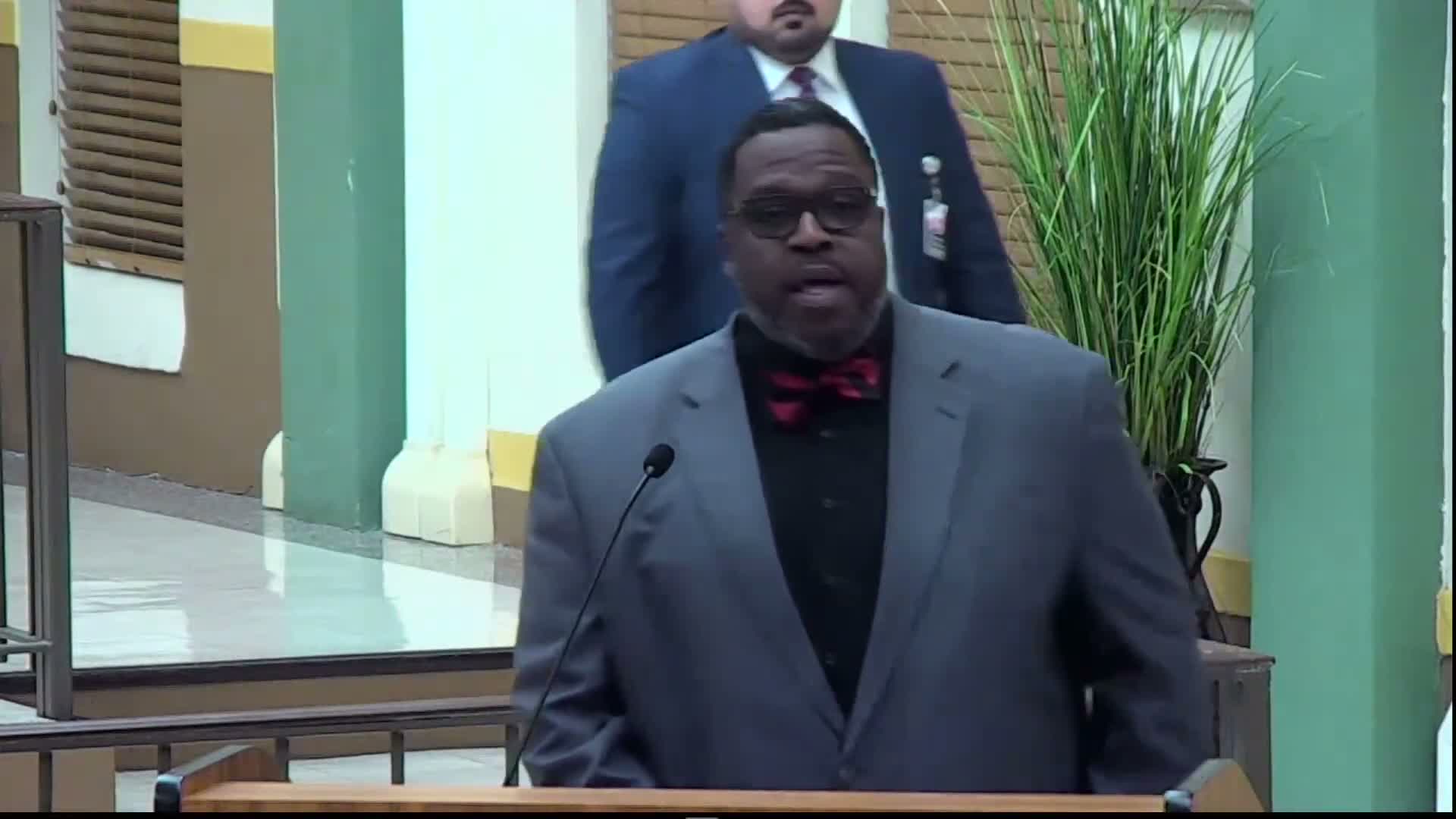 LA JOYA ISD transportation audit finds routing, staffing and fleet‑renewal gaps; corrective action planned