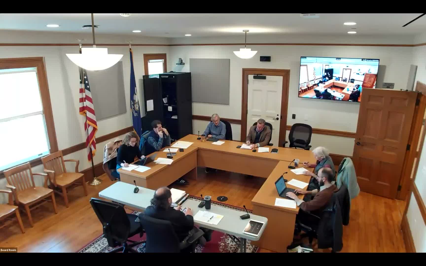 Conservation Commission: transfer-station tonnage down, recycling steady; officials plan contract rebid and bolster food-scrap program