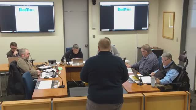 Highway director seeks software evaluation, reports full staffing and flags blading contract overhaul