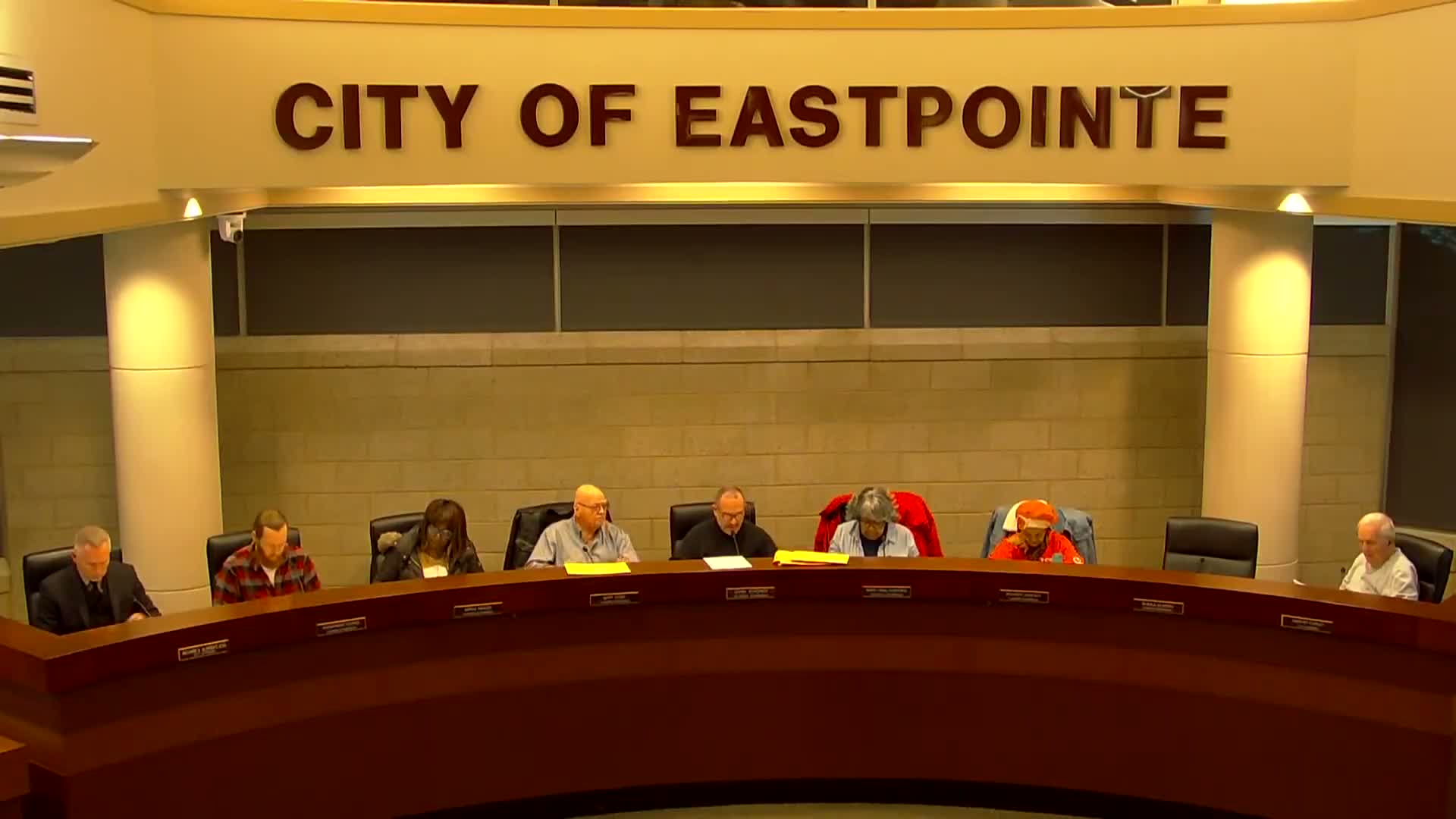 Planning commission recommends adult‑use marijuana zoning changes to city council despite buffer concerns