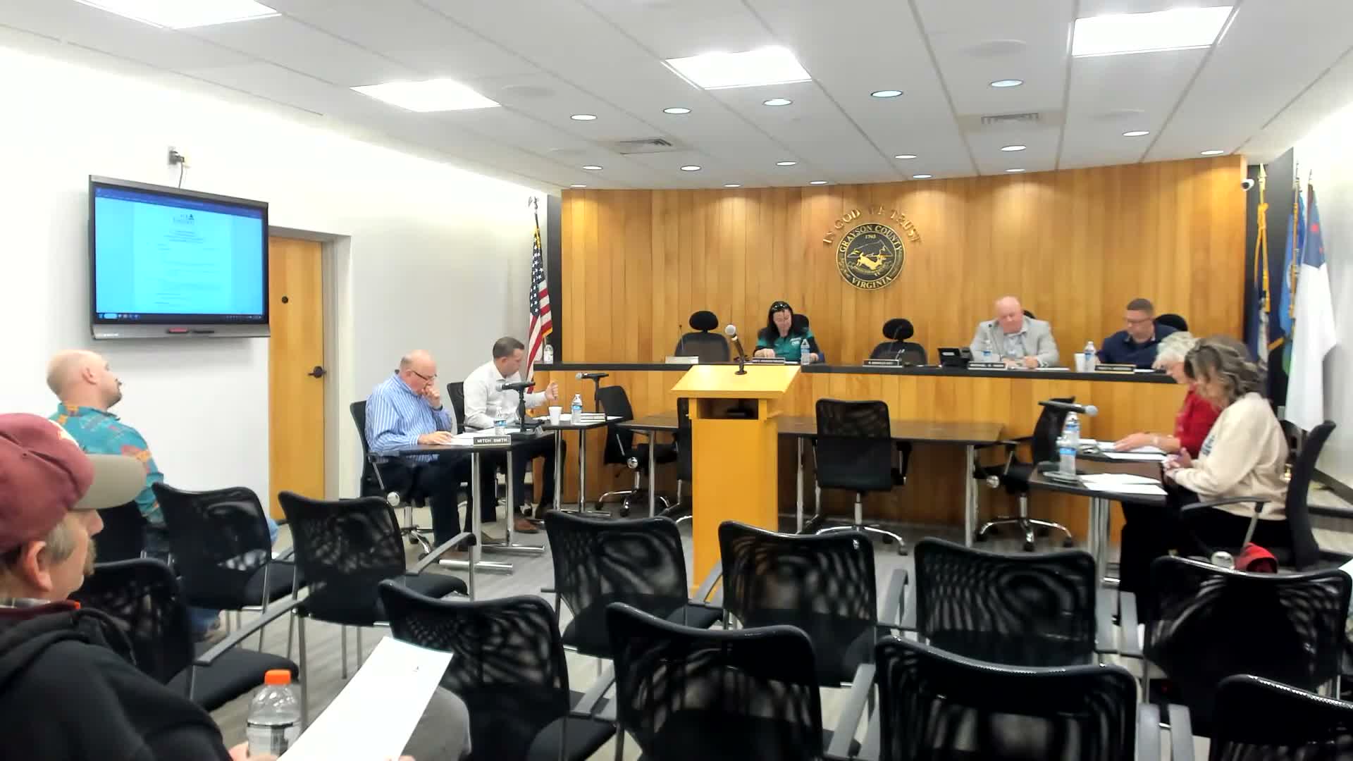 Grayson County board approves reduced interior setbacks for Deer Creek motor-coach community