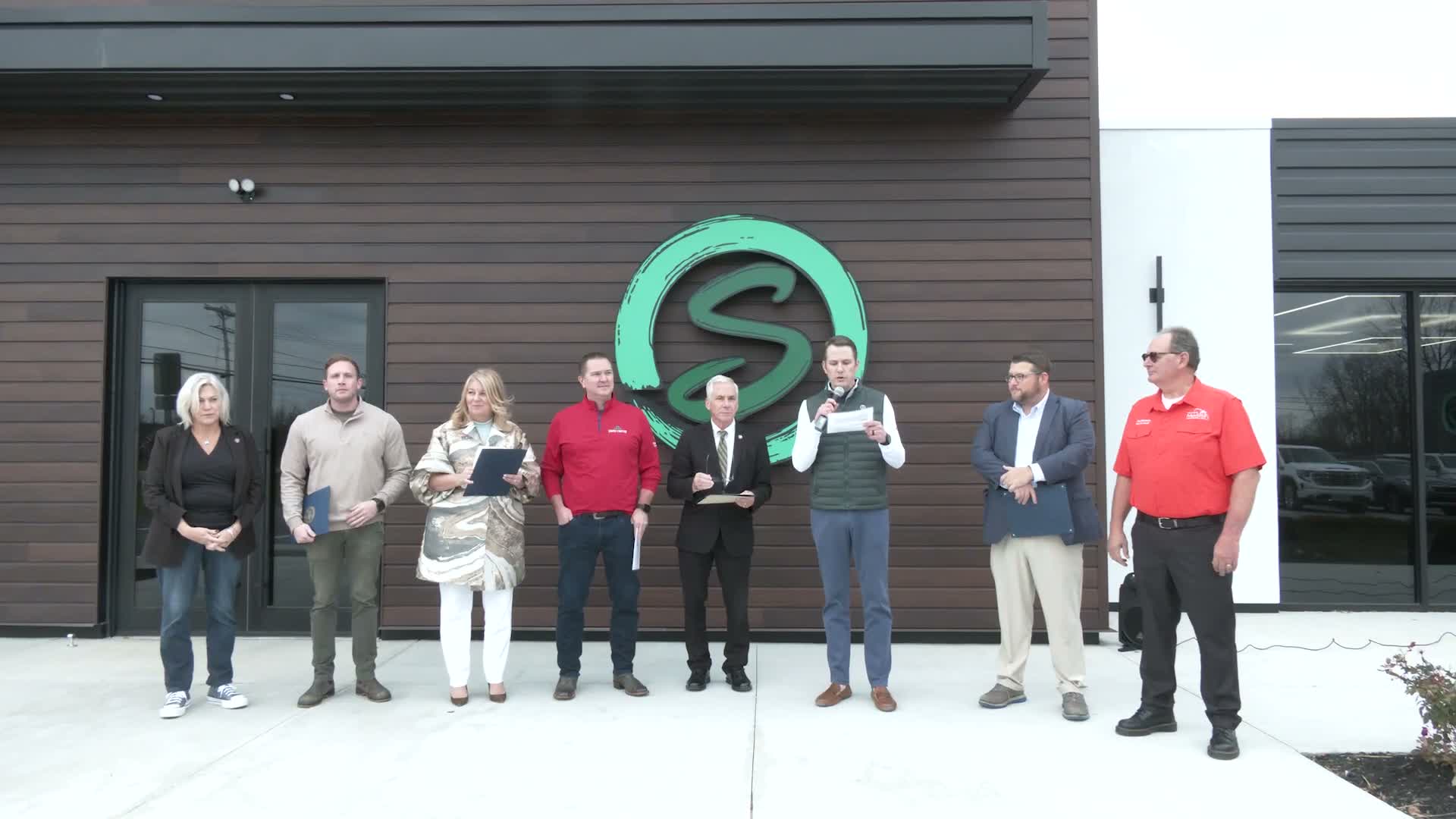 Sandridge Crafted Foods opens Medina Center of Excellence; city, county and federal officials attend ribbon-cutting