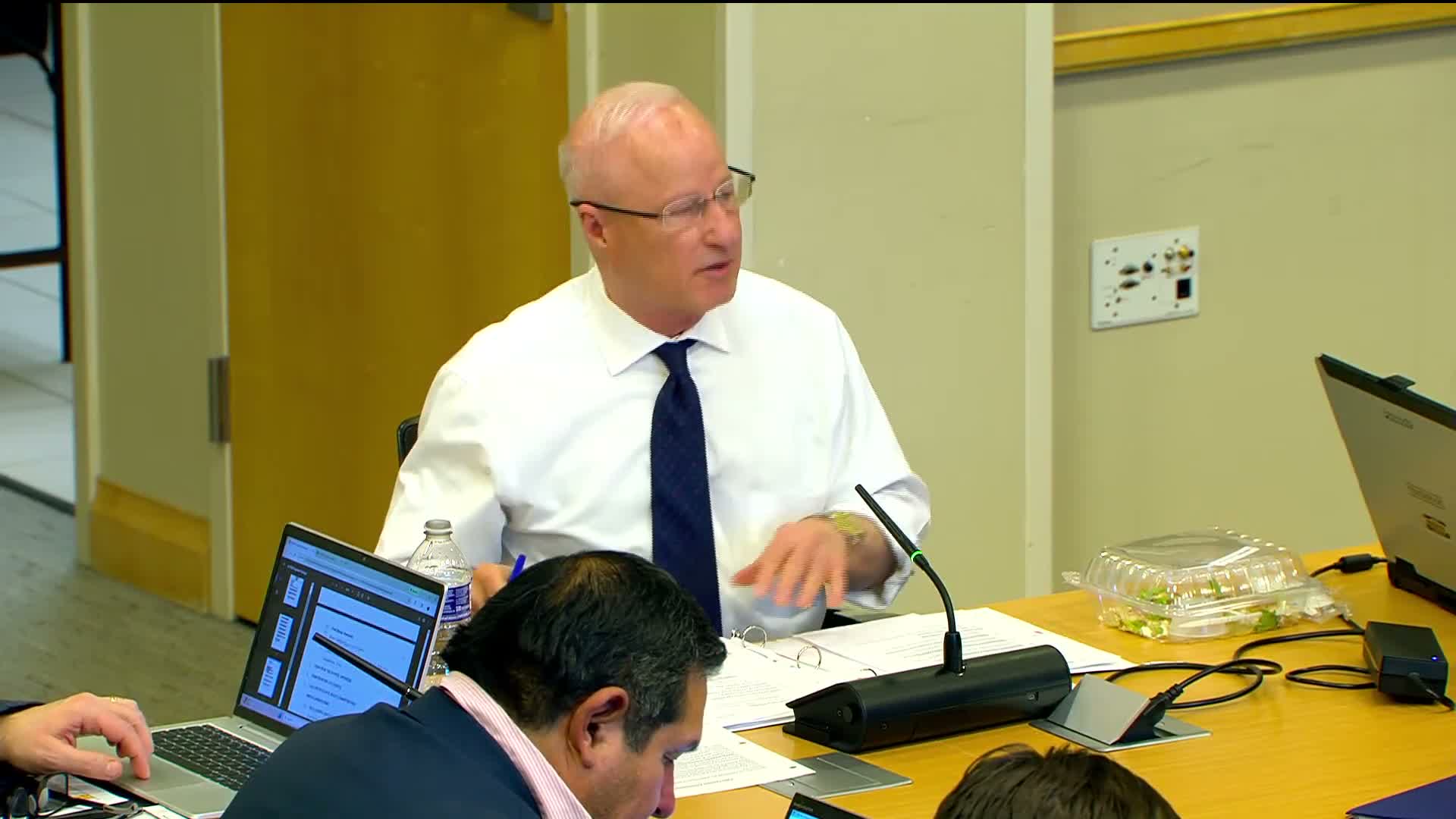 Aurora Council backs stakeholder-driven retail strategy; staff to develop implementation plan