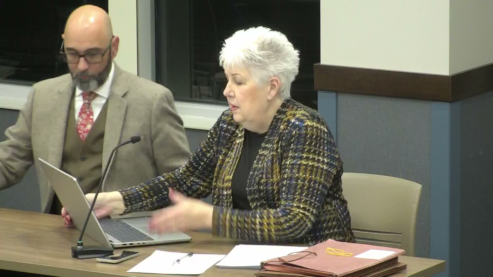 Carol Stream residents urge village board to bar ICE from using police property; no ordinance vote