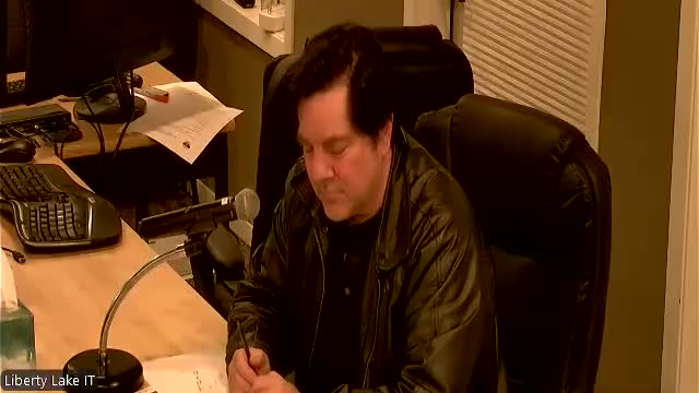 Commission briefs on sidewalk master plan focus groups and the city’s new SeeClickFix tool