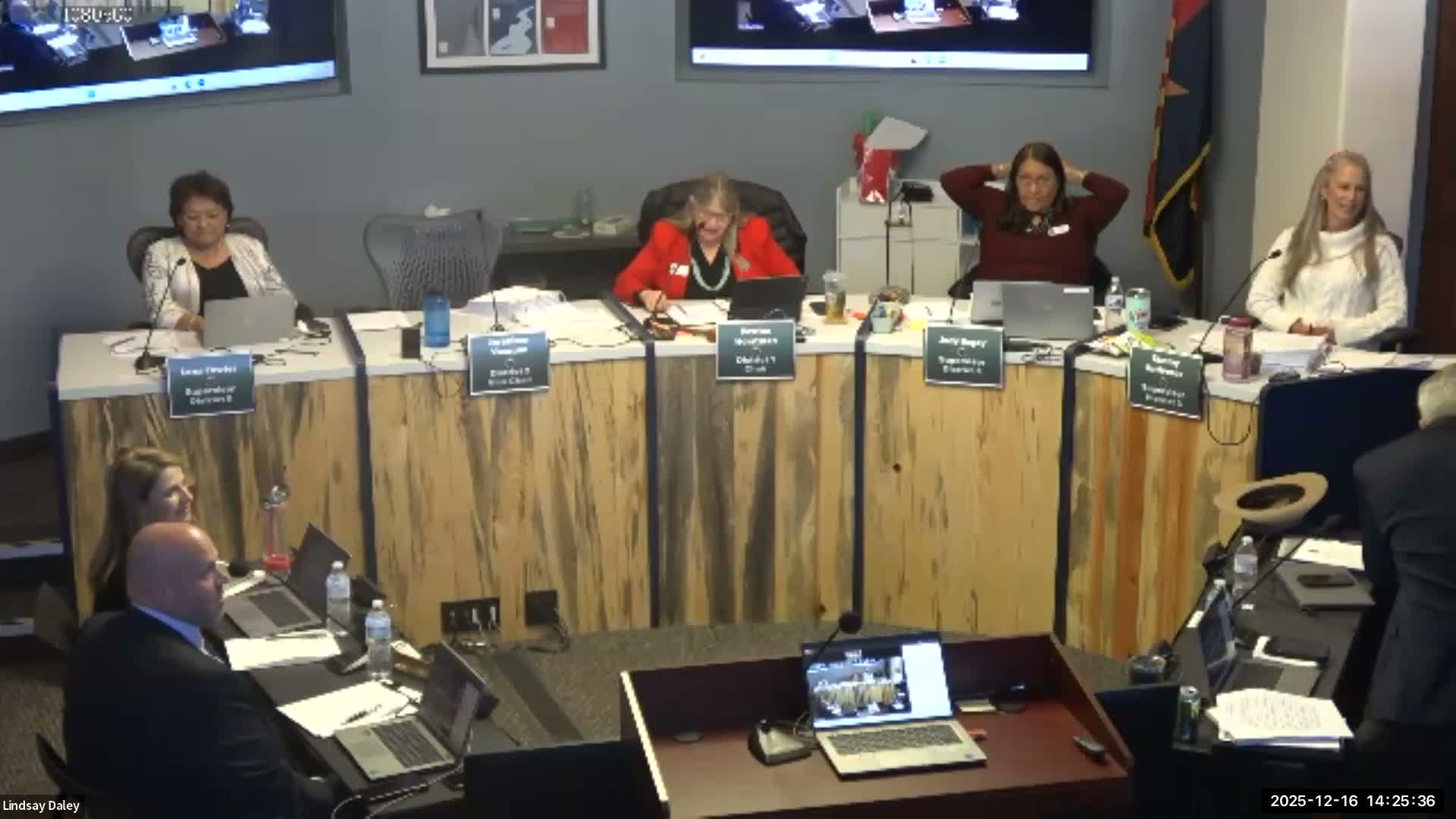 Coconino board celebrates Flagstaff's dark-sky award, proclaims 2026 a year of peace and celebration