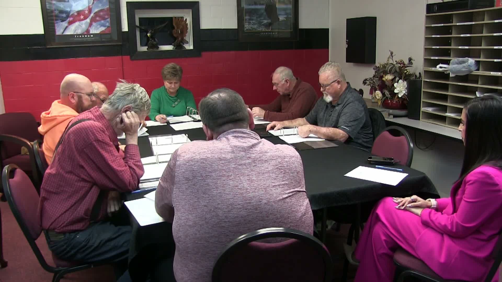 Freedom Public Schools board accepts Frank Berry’s resignation and appoints Amanda Schroeder to Seat 3