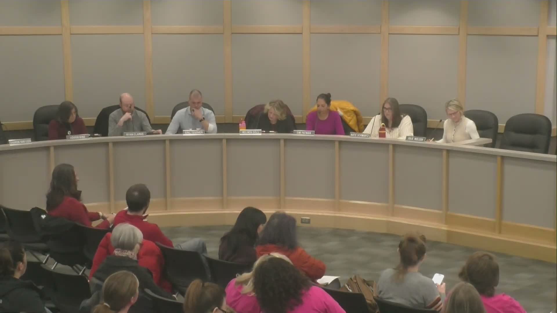 District presents annual achievement report and previews course-catalog changes