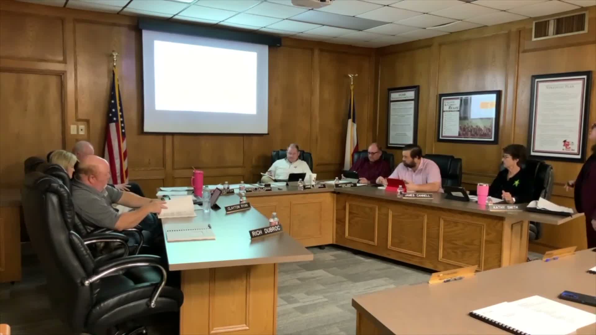 El Campo ISD accepts fiscal 2025 audit; auditors issue unmodified opinion