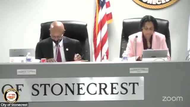 Stonecrest council defers Farrington Road liquor‑store permit after residents protest