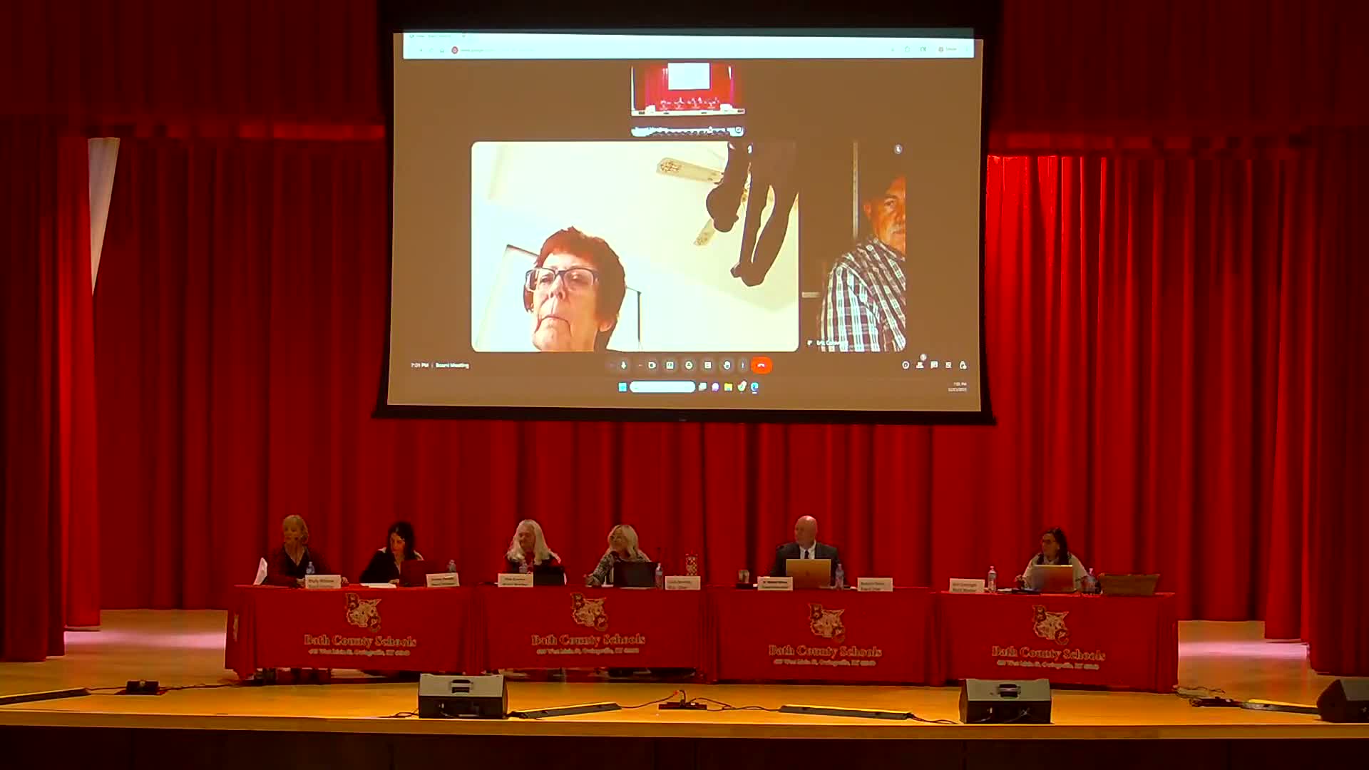 Superintendent spotlights awards and students; BCMS cheerleaders headed to state