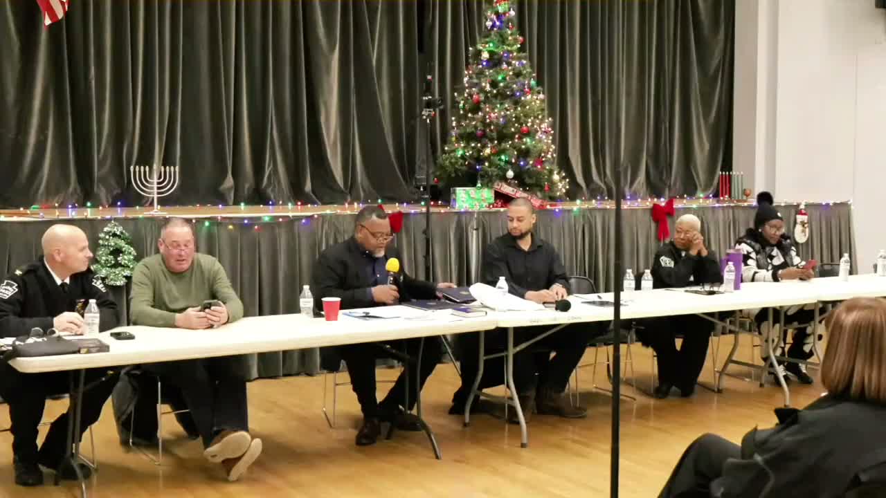 Yeadon mayor’s forum installs chaplain, honors detectives in elder-theft case and fields resident complaints about unanswered emails