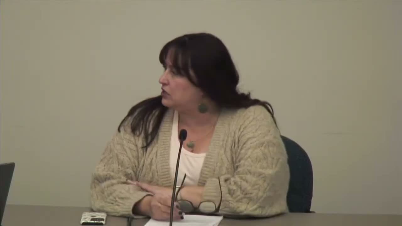 Longmeadow reaches tentative three-year agreement with specialists (Unit E)