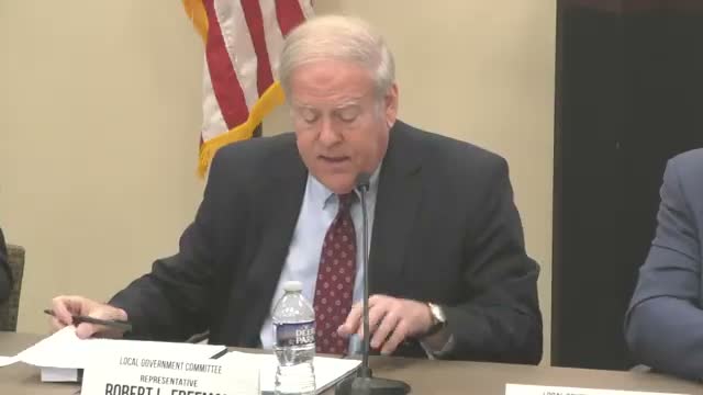 Committee clears bill to extend workers' compensation to volunteers injured while fundraising, 25‑1