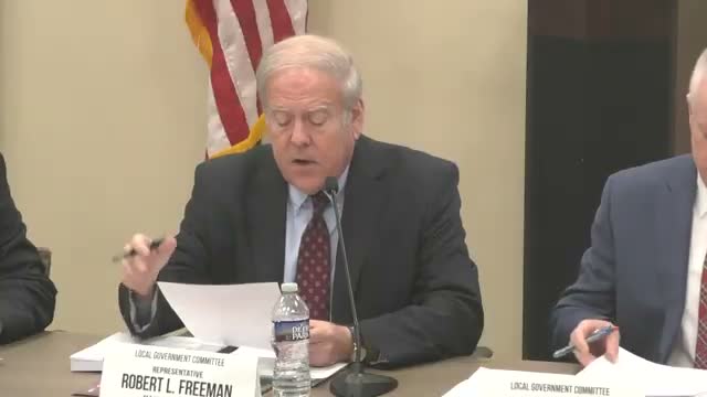 House panel advances bill requiring regional impact studies for large developments; adds data centers