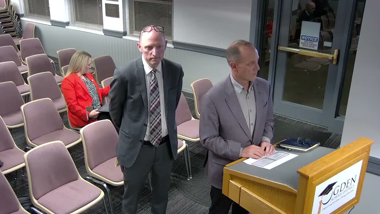 Ogden School District auditors issue clean opinion; board accepts audit amid declining enrollment and ESSER run‑off