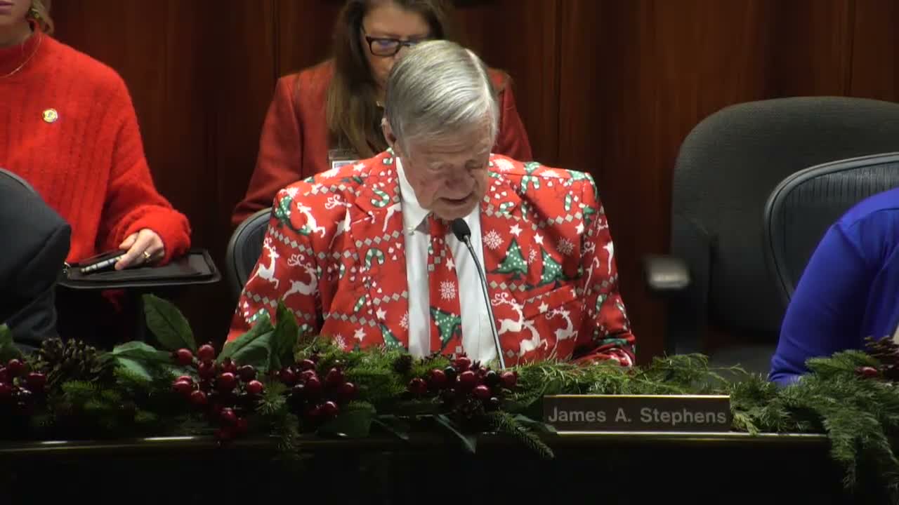 Jefferson County vacates 15‑foot right of way at 1530 Warner Loop Road