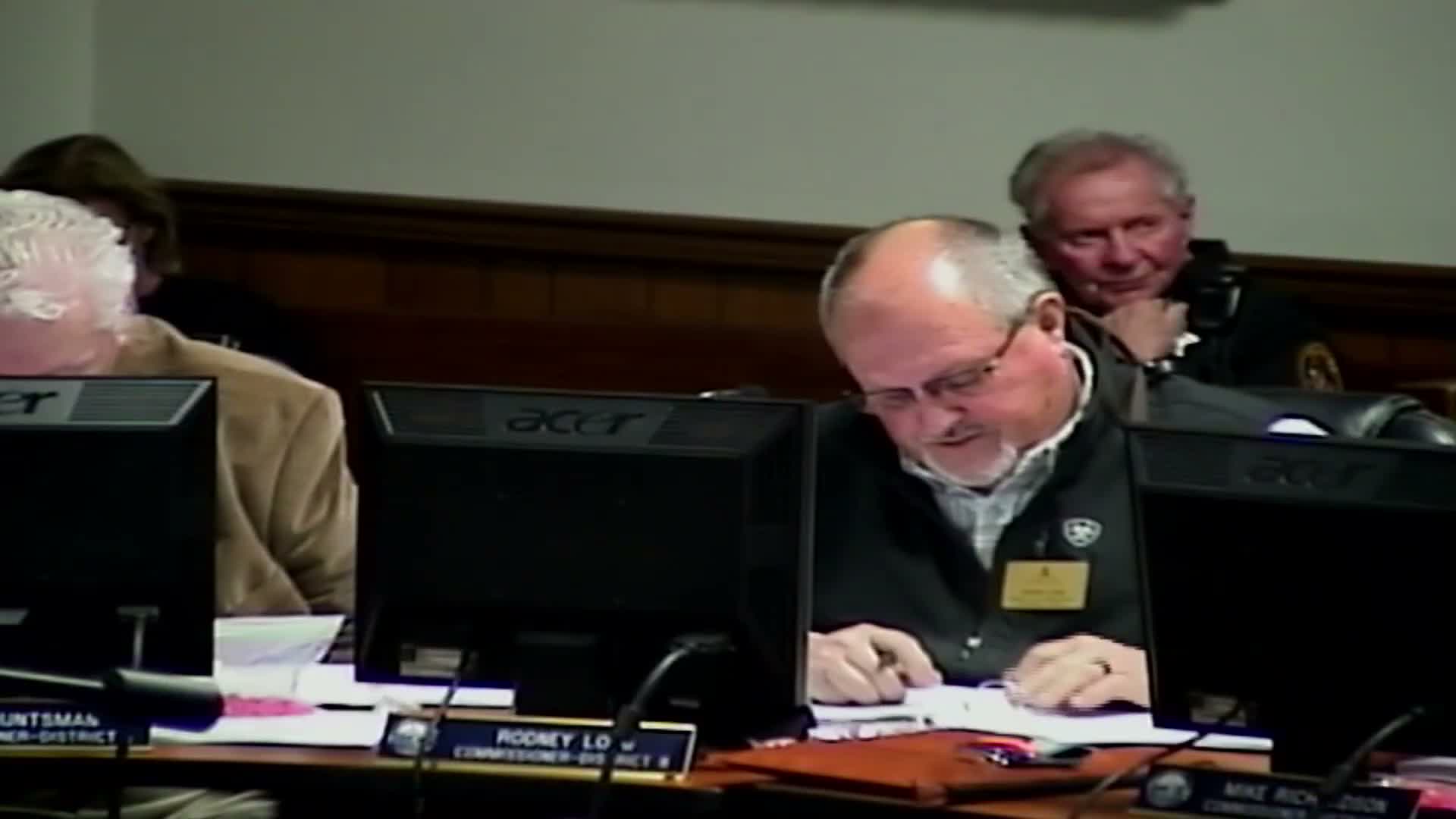 Hamblen County commission votes to retain outside counsel in lawsuit; minutes amended to include settlement docket and amount