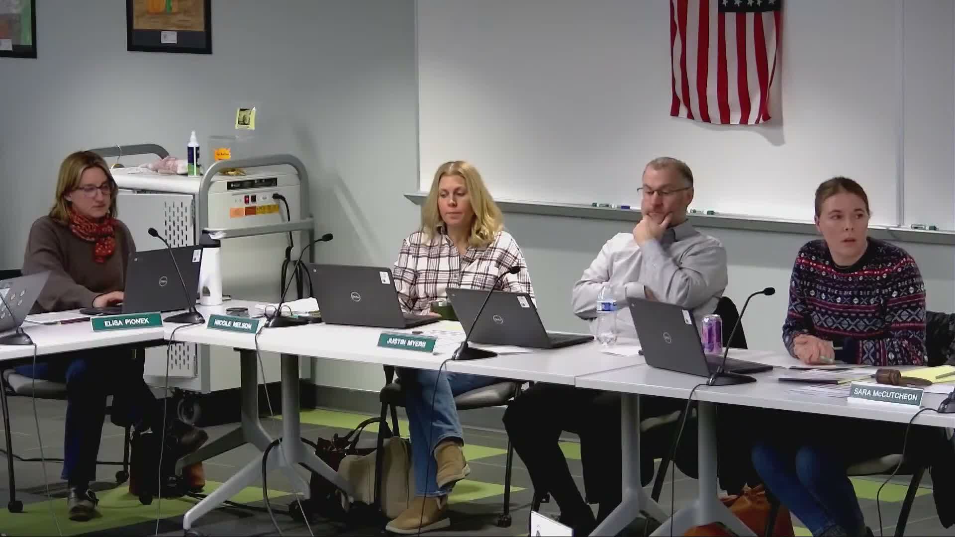 School board approves Apogee communications and website contract to centralize district messaging