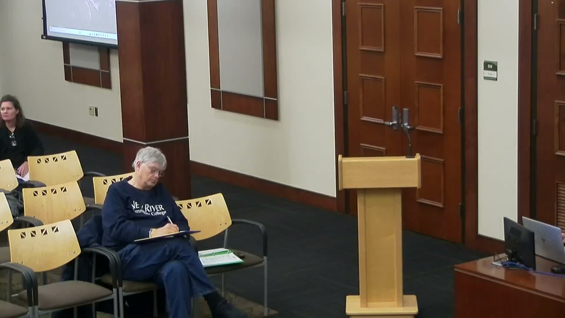 Radford Chamber and high-school students paint downtown windows; donations support art program