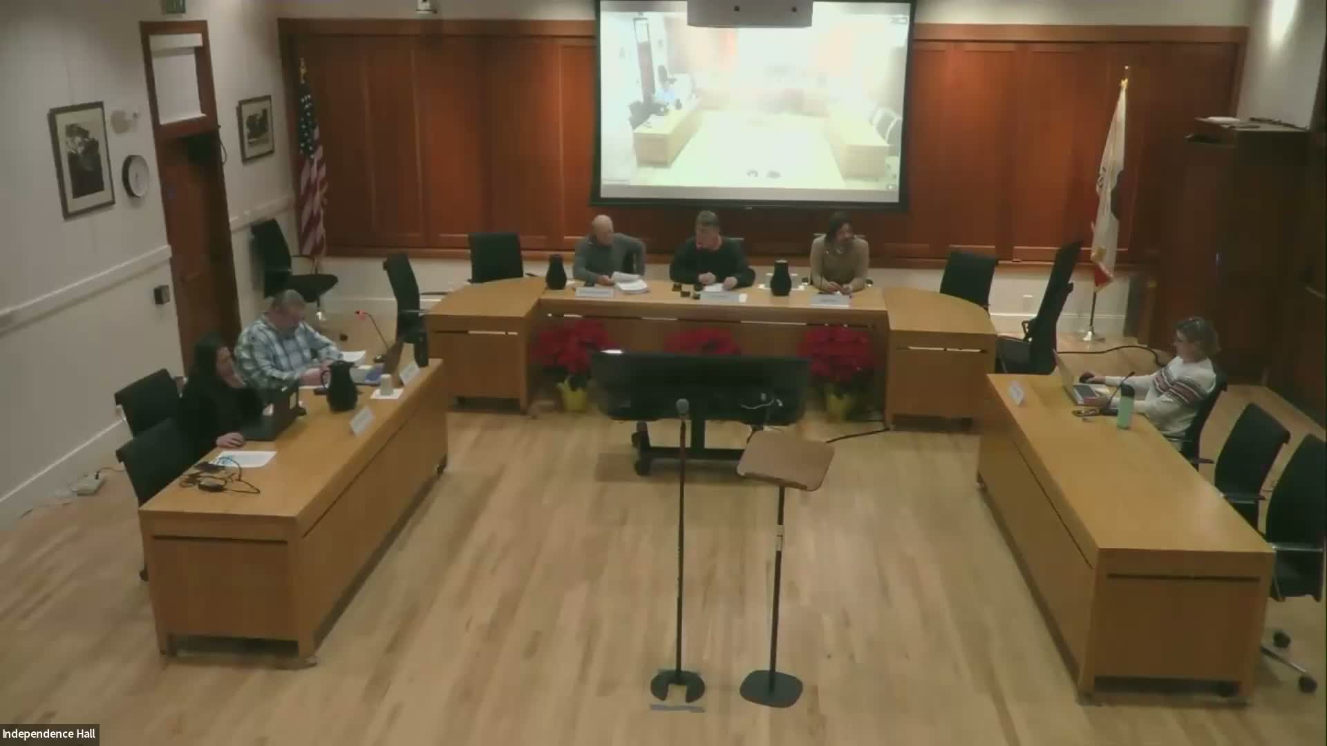 Woodside planning commission approves design review and grading exception for 385 Moore Road