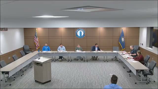 Board approves Highland Country Club sign relocation near Alexandria Pike