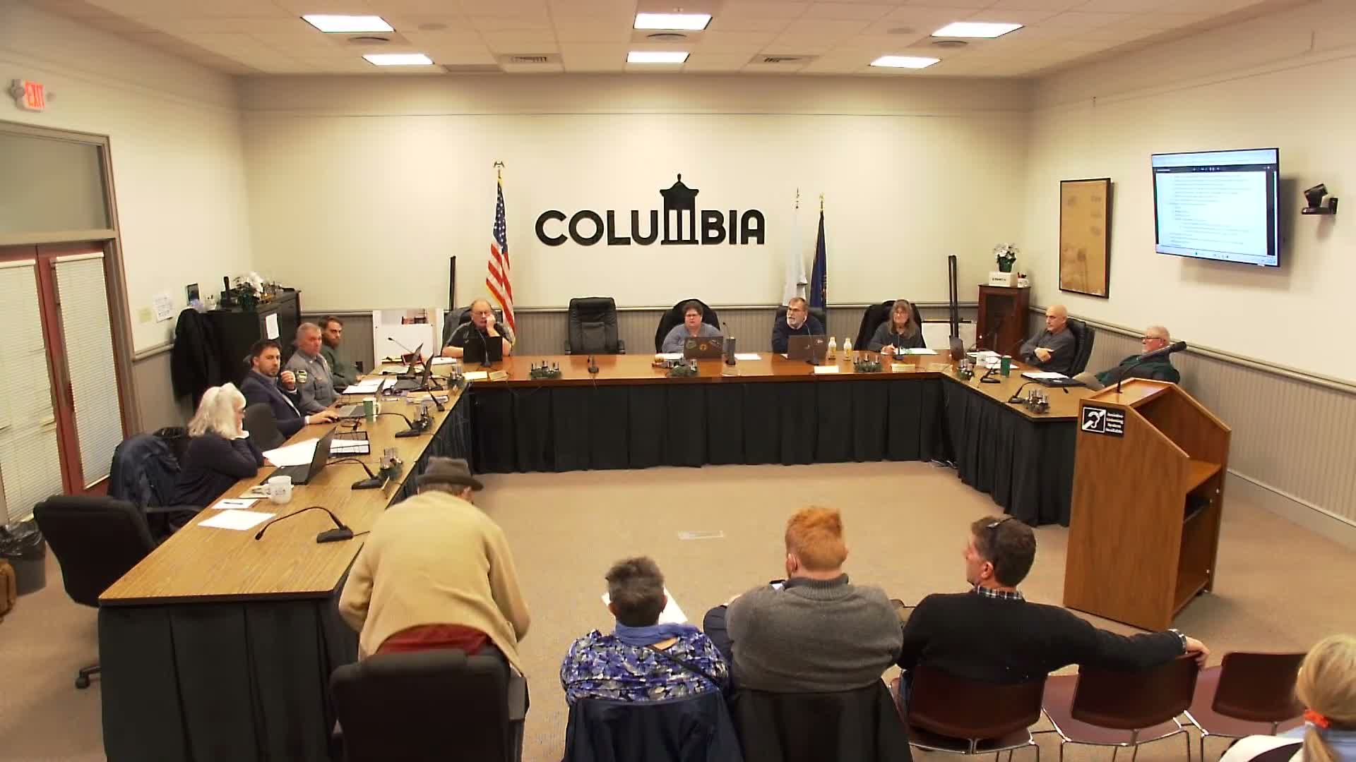 Columbia council debates fee-schedule overhaul and zoning concerns over short-term rentals