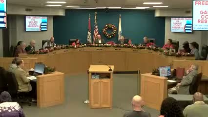 Hot Springs board approves substitute ordinance to ask voters about director pay