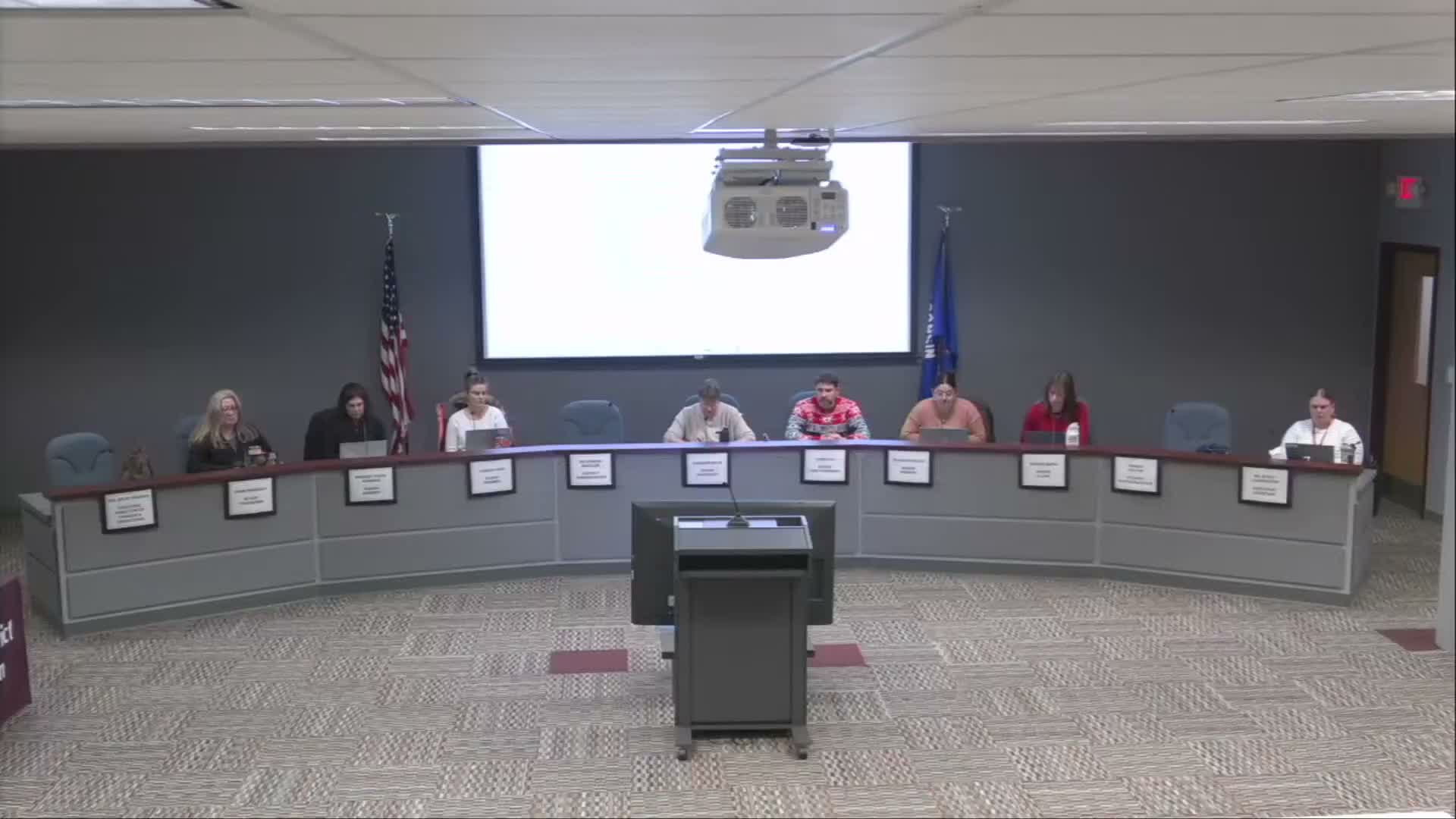 Holmen School Board approves agenda, consent items and moves into closed session on personnel