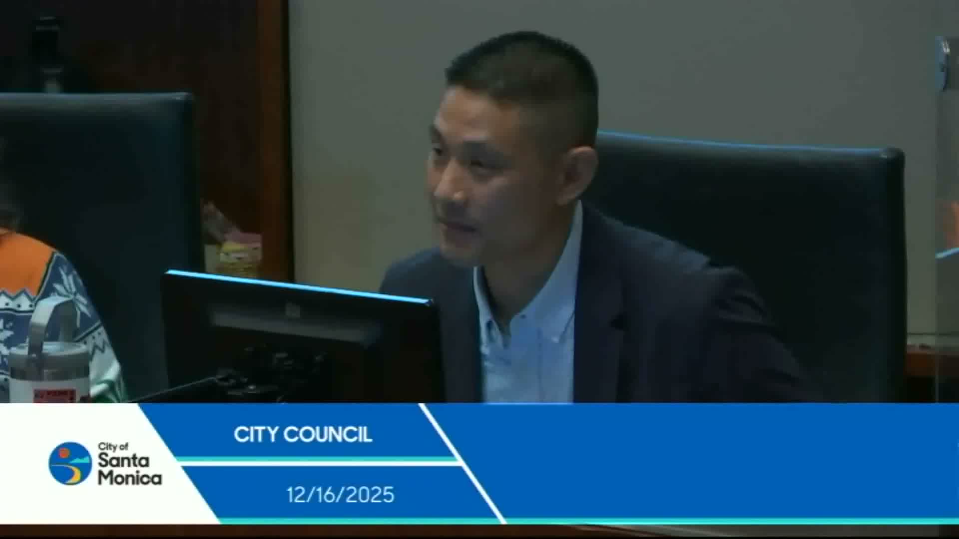 Council introduces digital‑display ordinance, approves multiple development agreements with community‑benefit conditions