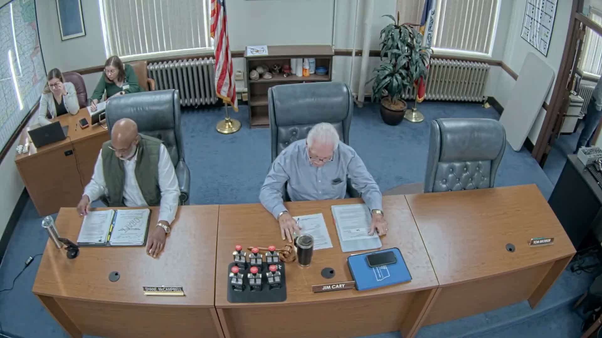 Des Moines County schedules public hearing on revised wind, solar and battery ordinance after hours of public comment