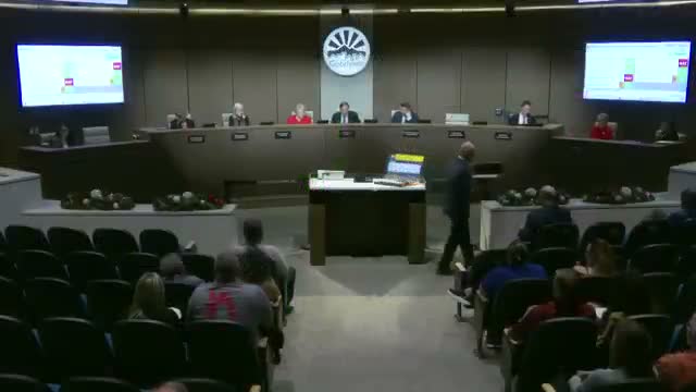 Goodyear updates zoning to comply with state middle‑housing law; council adopts ordinance 7–0